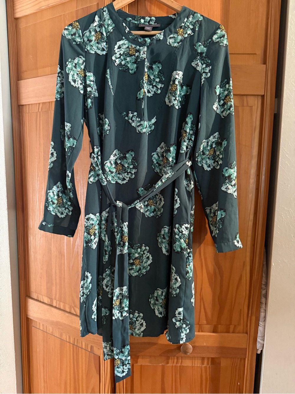 A Pea in the Pod Teal Floral Long-Sleeve Belted Dress